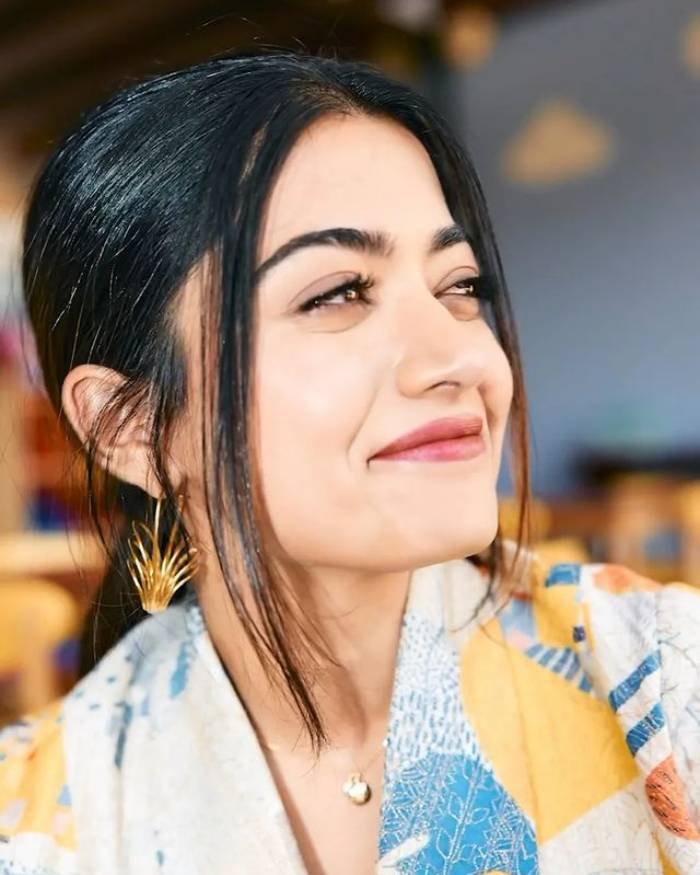rashmika mandanna_teluguvox 2